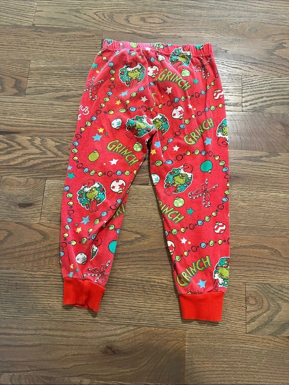 Grinch PJs size 3/4 years GUC